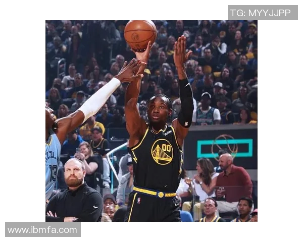 科沃德成最年轻180俱乐部成员，灰熊交易收获高效射手