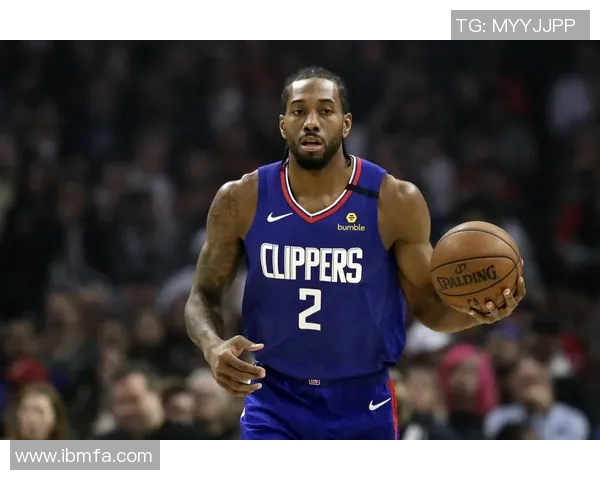 伦纳德赛季报销重创快船季后赛前景,合同争议与伤病影响引发球队未来重建讨论 伦纳德赛季报销重创快船季后赛前景,合同争议与伤病影响引发球队未来重建讨论