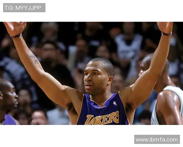 06年湖人对决马刺的经典对抗赛回顾与分析 06年湖人对决马刺的经典对抗赛回顾与分析