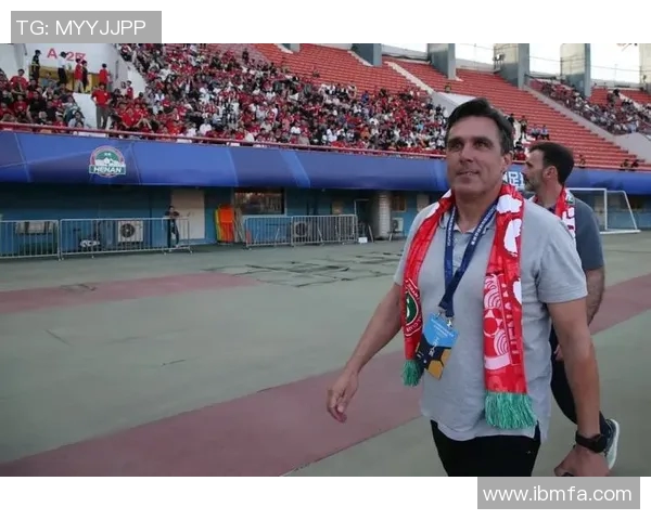 90后足球教练的成长之路与挑战探索